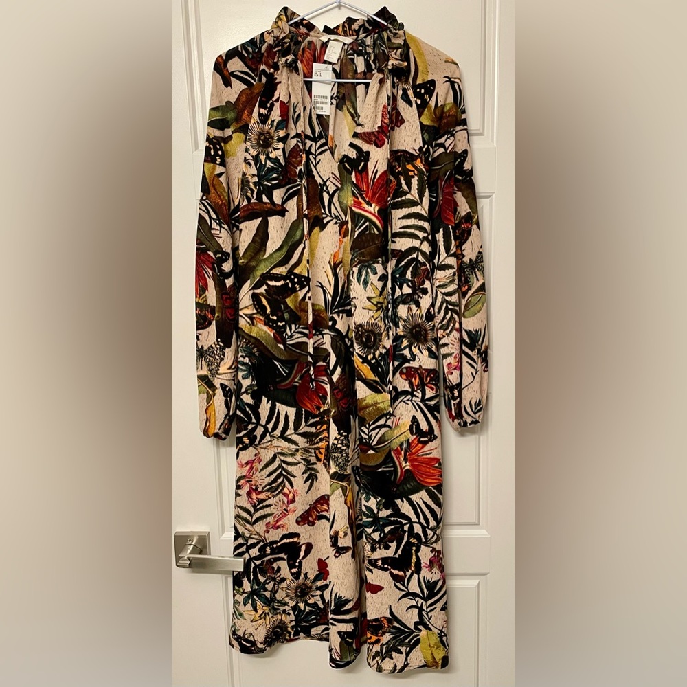 NWT H&M Floral Tropical Maxi Dress in Beige, Green, Red, Black
